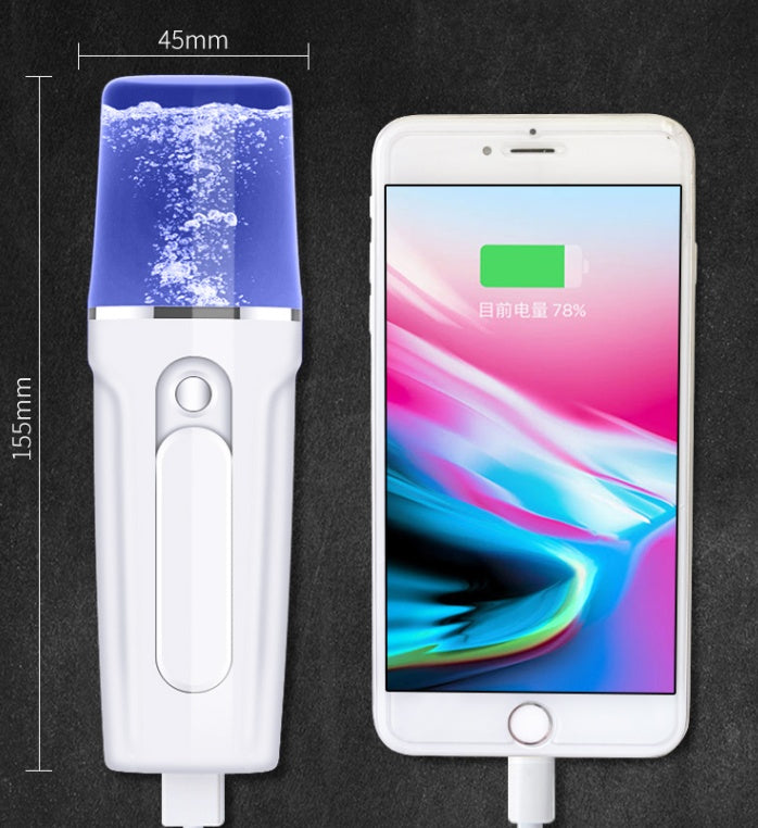 Aparato de belleza facial hidratante con banco de batería recargable por USB.
