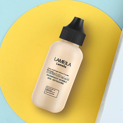 Base líquida en frasco pequeño para mujer, de larga duración, hidratante, con control de grasa y efecto corrector tipo BB cream.