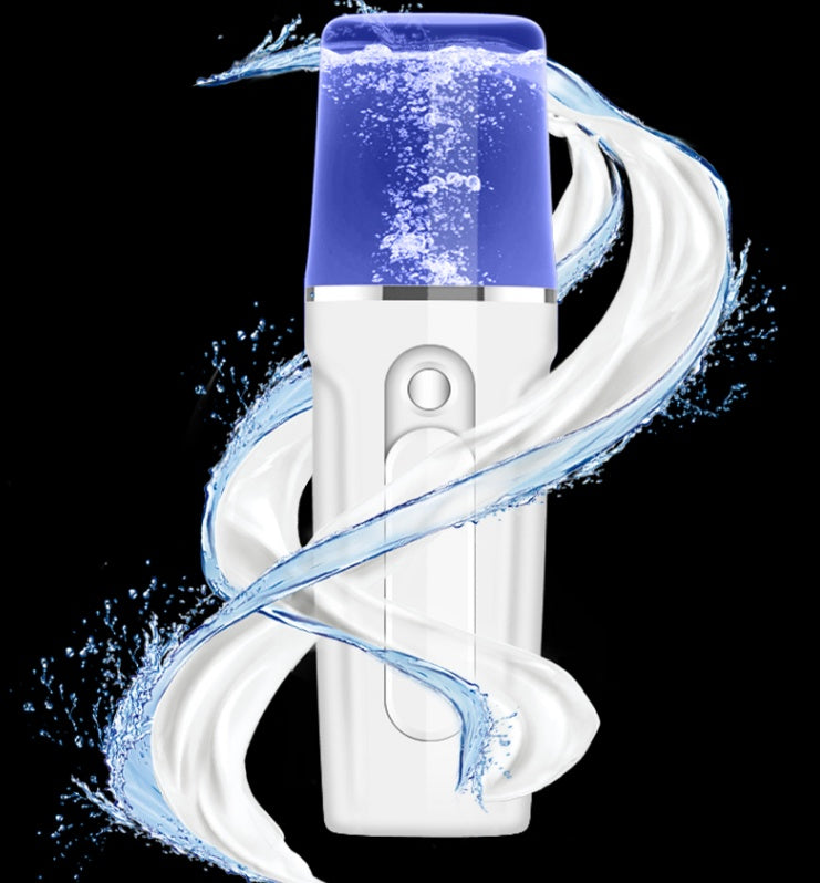 Aparato de belleza facial hidratante con banco de batería recargable por USB.