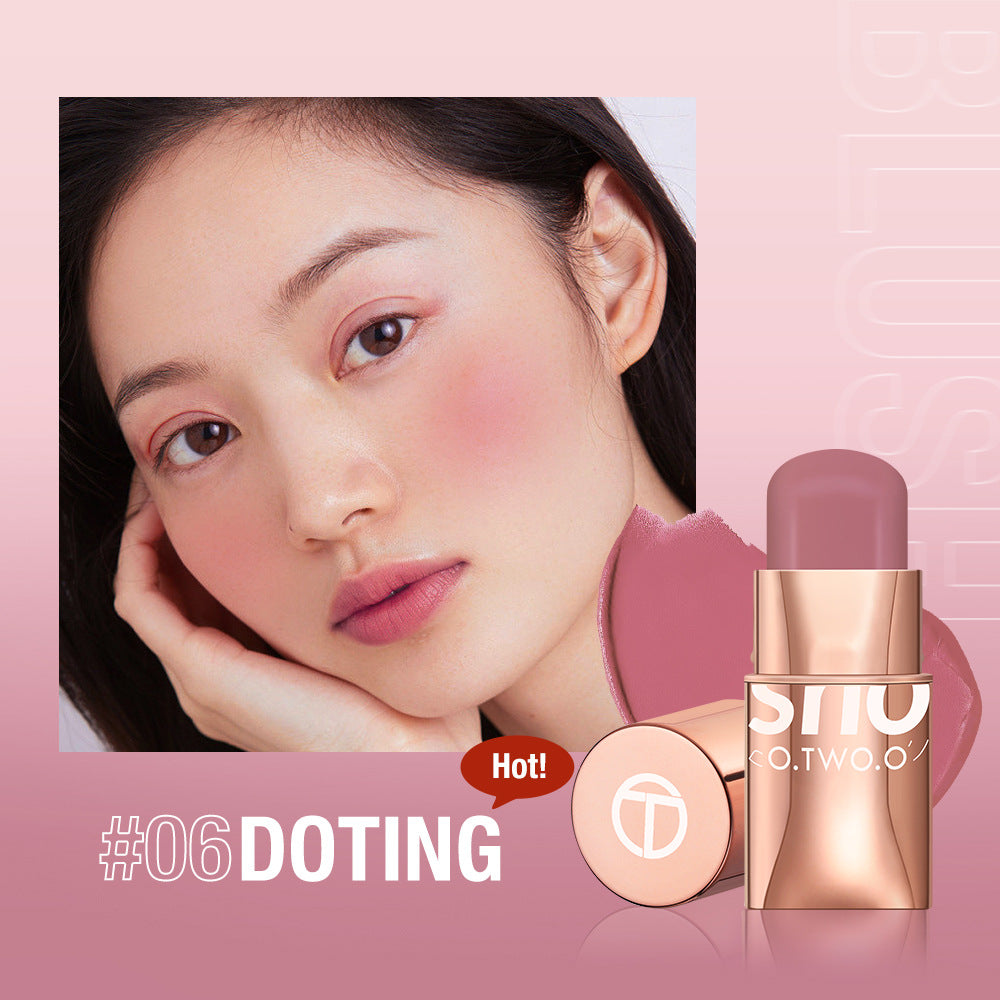 Rubor en crema Vital Smooth que tonifica e ilumina, en tono nude natural, en barra.